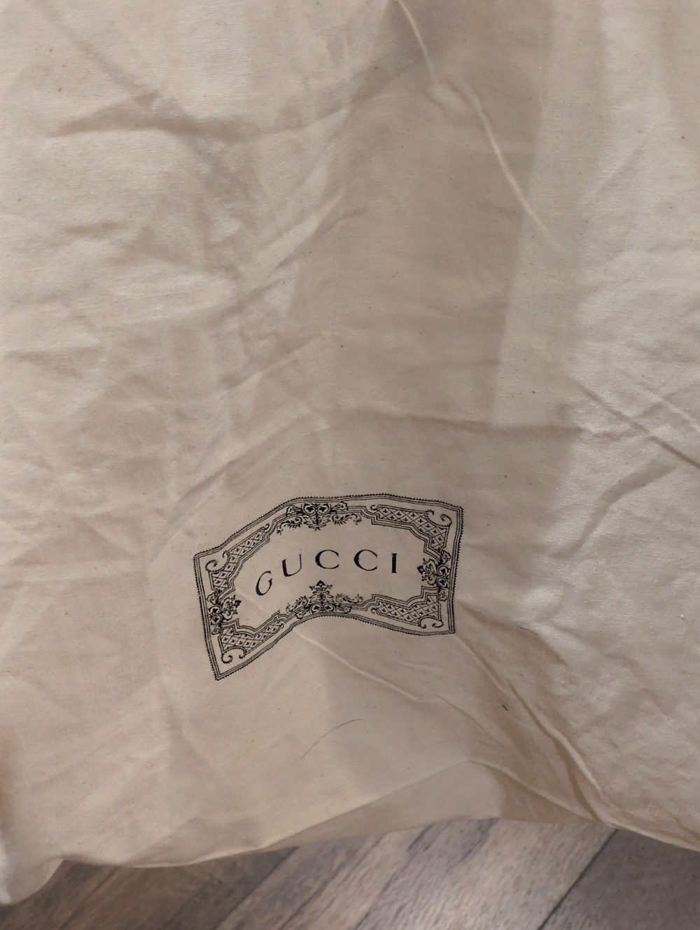 Gucci Cream Short-Sleeve Tee with Black Logo